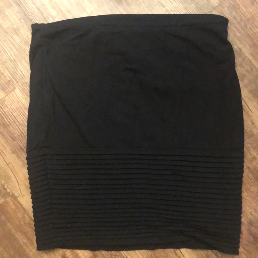 Ribbed Skirt.
